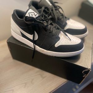 Jordan 1 Low SE Diamonds. Make me an offer